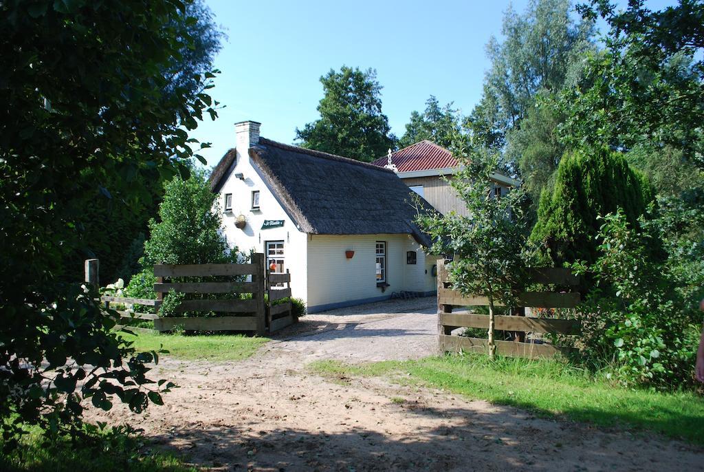 Vakantiehuis "It Koaihus" Jistrum Bagian luar foto